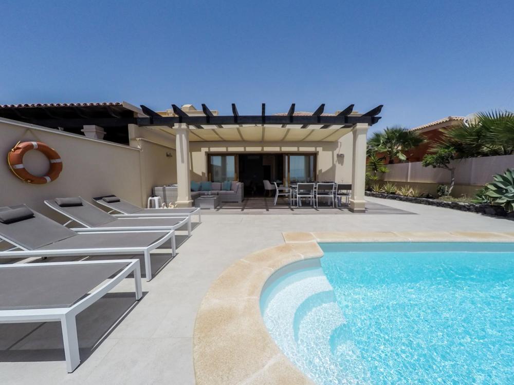 Luxurious Villa With Amazing Sea View And Pool Caleta De Fuste Eksteriør billede
