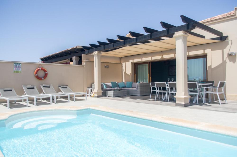 Luxurious Villa With Amazing Sea View And Pool Caleta De Fuste Eksteriør billede