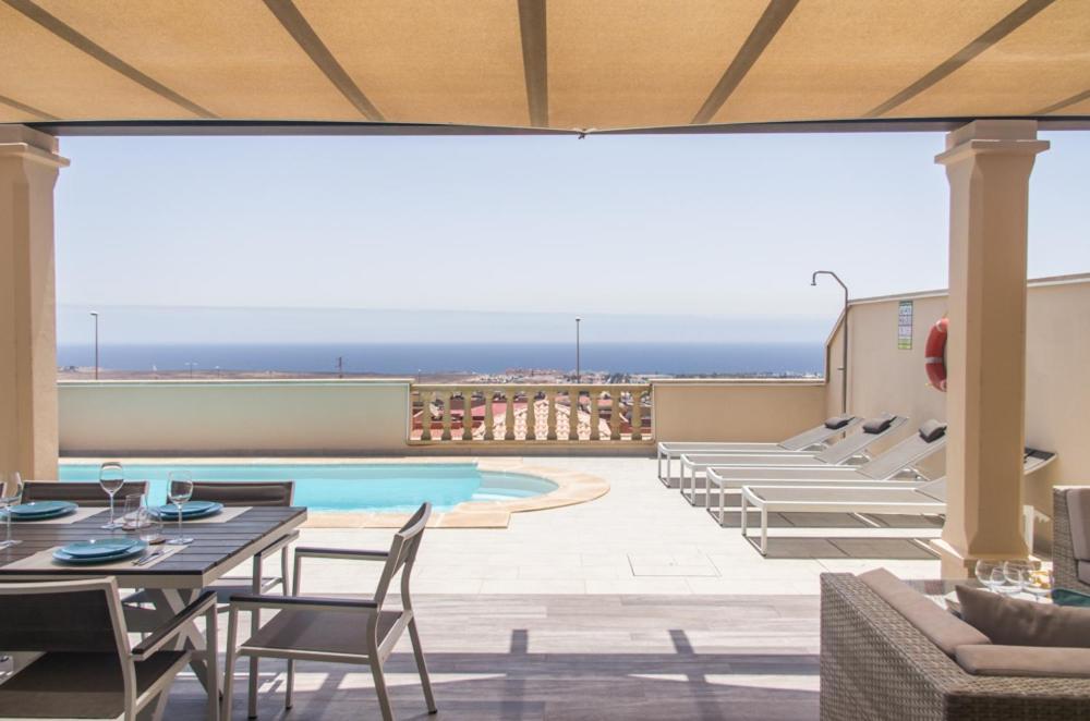 Luxurious Villa With Amazing Sea View And Pool Caleta De Fuste Eksteriør billede